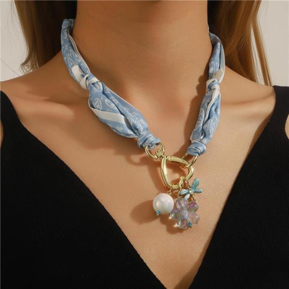 🌿 Boho Silk Scarf Necklace | Vintage Bandana Choker | Adjustable Pendant